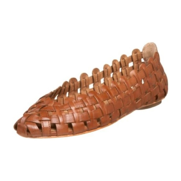Corso Como Women's Brown Leather Woven Round Toe Flats. Size 6. - Picture 6 of 9